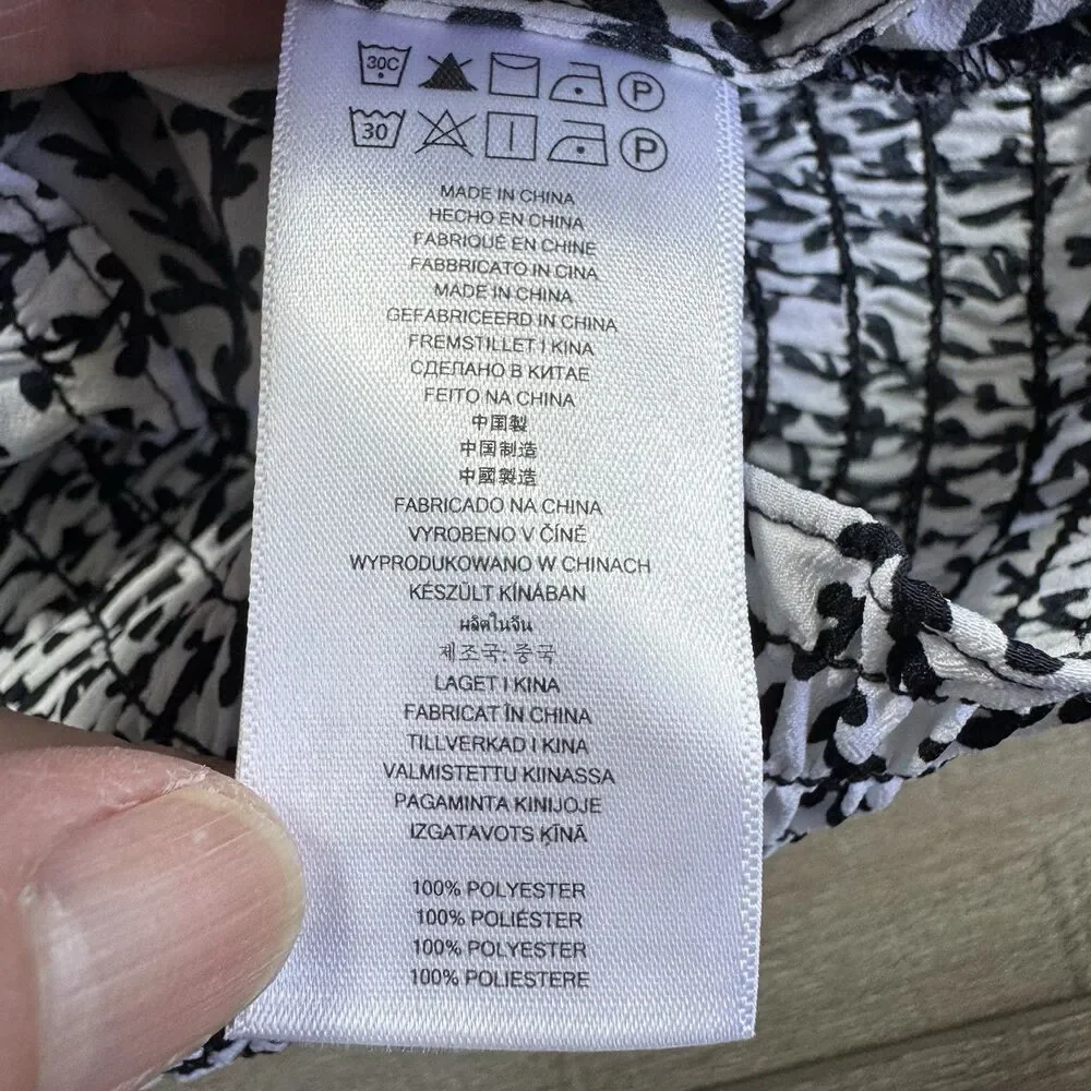 MICHAEL Michael Kors Black and White Leaf Print Smocked Waist Blouse, S/P